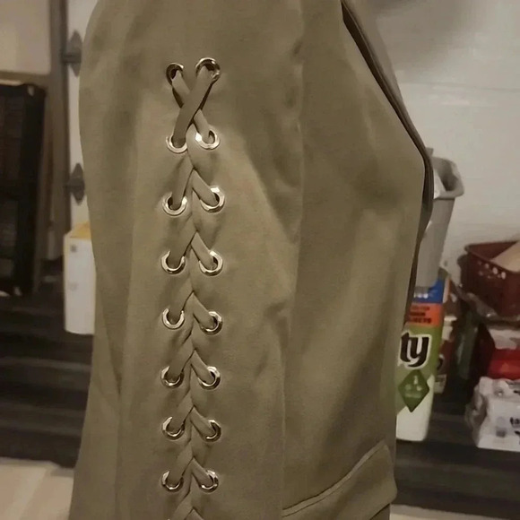 RAMY BROOK OVERSIZED OLIVE MAVE LACE UP SLEEVE BLAZER SIZE 4 - Picture 3 of 8